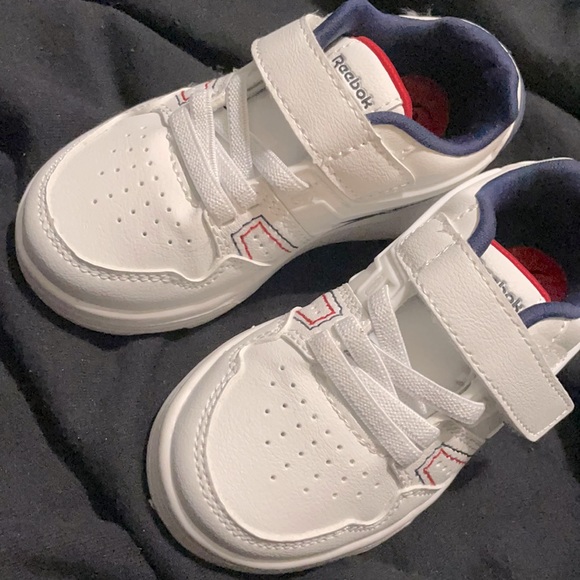 Reebok | Shoes | Maverick Low Top 